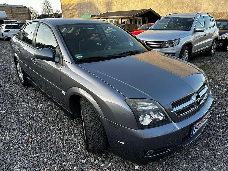 Gebraucht Opel Vectra Edition 101 PS (74 kW) 2004 Grau Limousine