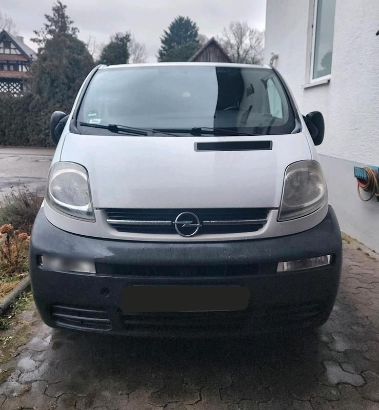 Gebraucht Opel Vivaro 101 PS (74 kW) 2006 Weiß Van / Kleinbus