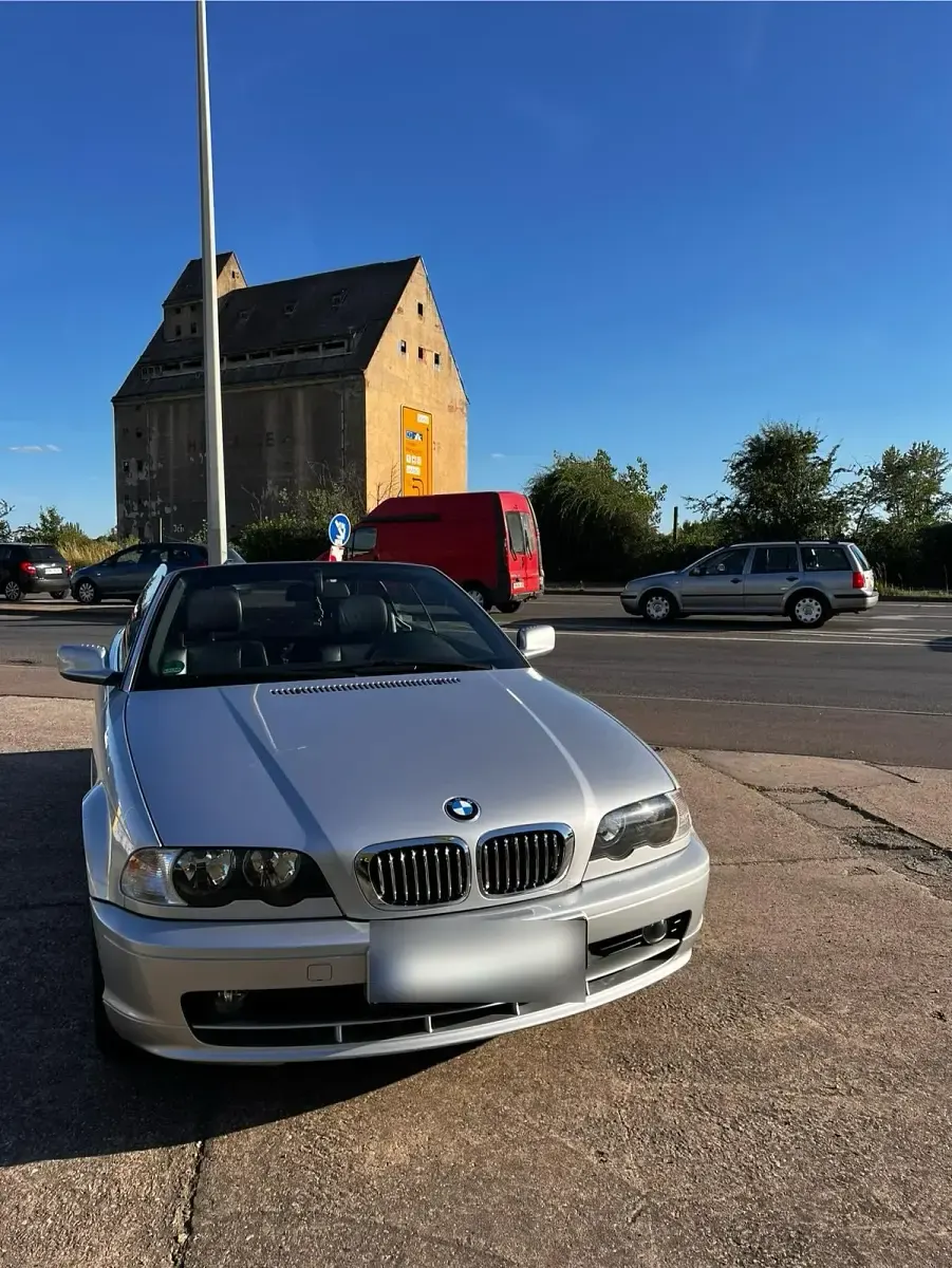 Gebraucht BMW 320 Cabriolet 170 PS (125 kW) 2001 Grau Cabrio