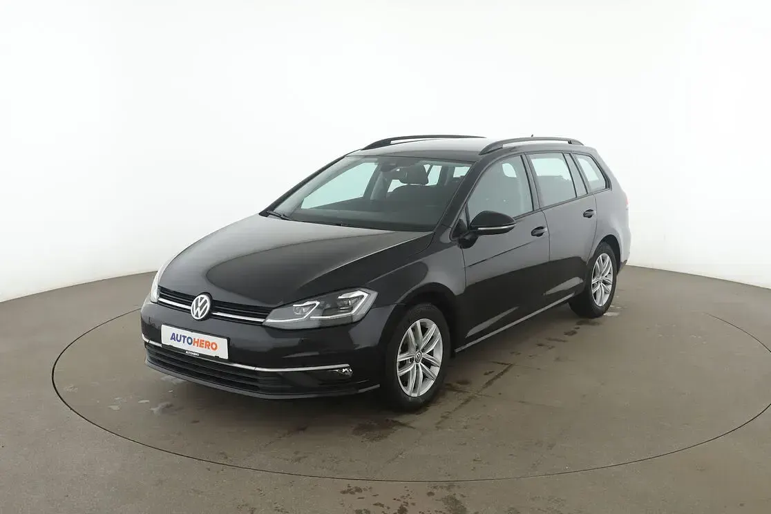 Gebraucht VW Golf VII Comfortline 150 PS (110 kW) 2020 Kombi