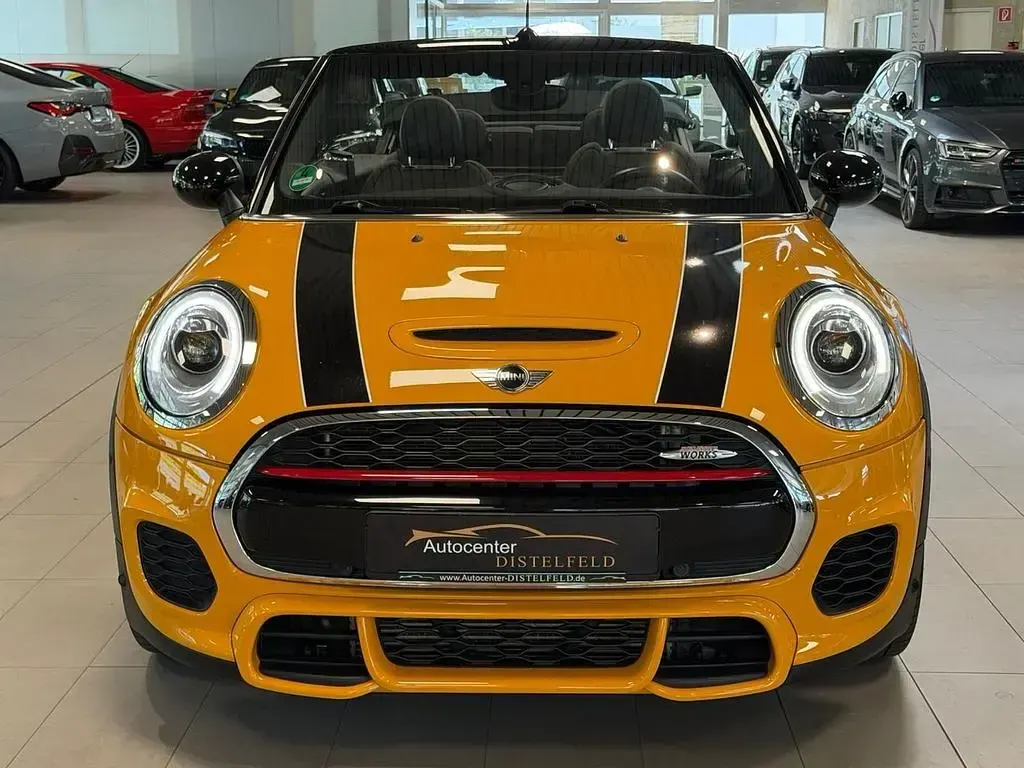 Gebraucht Mini John Cooper Works Cabriolet 231 PS (169 kW) 2017 Volcanic orange uni Cabrio