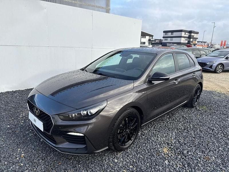 Gebraucht Hyundai i30 N Line 140 PS (102 kW) 2018 Moon rock Limousine