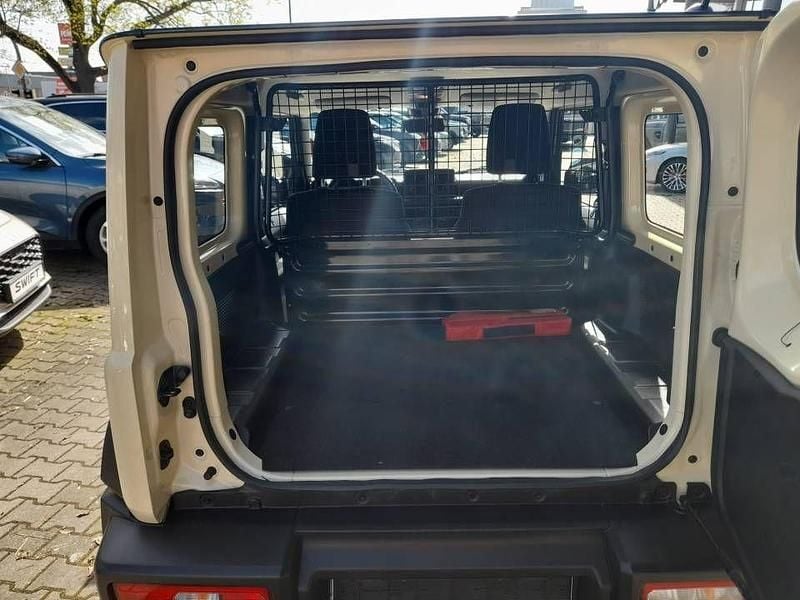Gebraucht Suzuki Jimny 102 PS (75 kW) 2023 Schwarz SUV