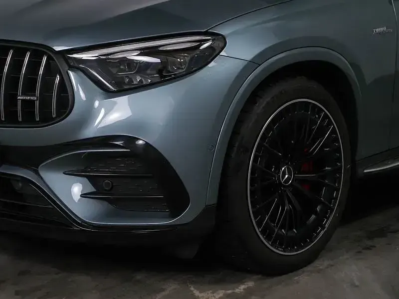 Gebraucht Mercedes GLC43 AMG Premium Plus 421 PS (309 kW) 2024 Grün Limousine
