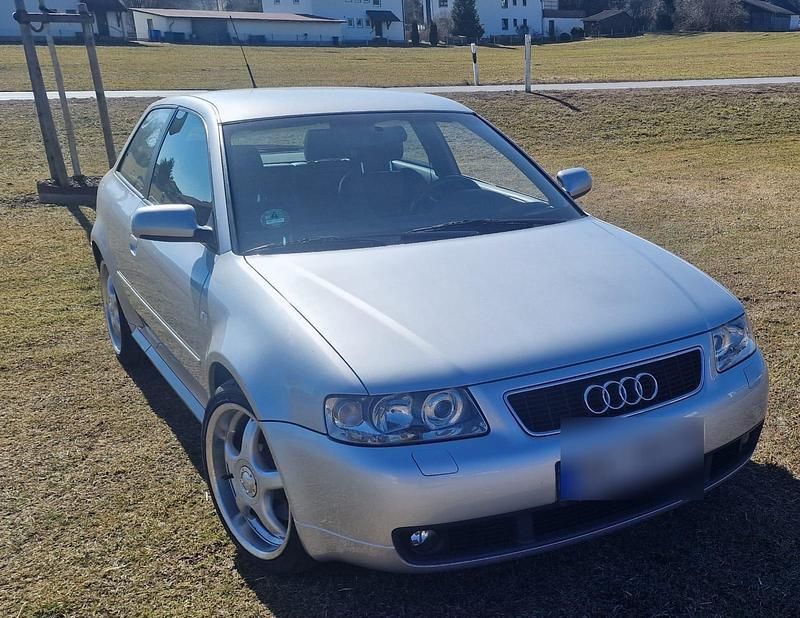 Silber Gebraucht 2002 Audi S3 Coupé | 10.300 € (Fairer Preis) - Bild 1/4