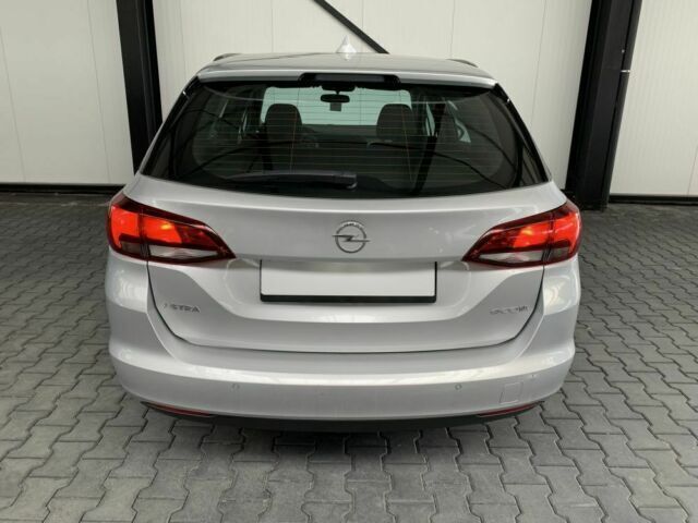 Gebraucht Opel Astra Business 105 PS (77 kW) 2017 Silber metallic Kombi