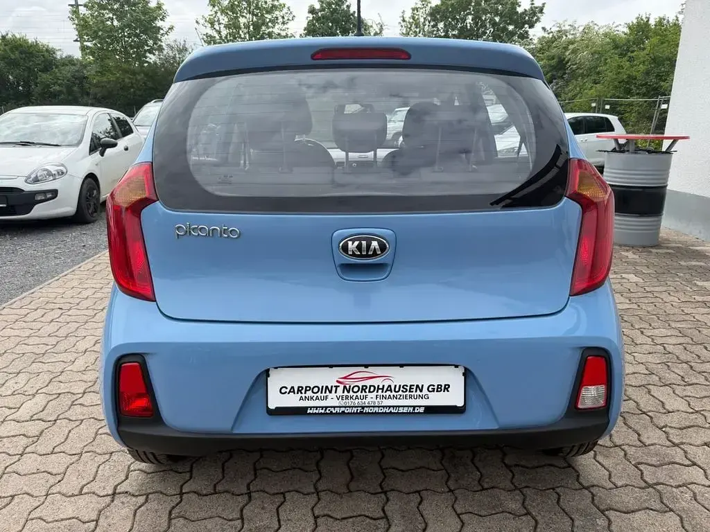 Gebraucht Kia Picanto Attract 69 PS (50 kW) 2015 Blau Kleinwagen
