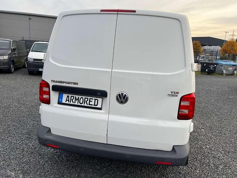 Gebraucht VW T5 140 PS (102 kW) 2015 Candyweiß Van