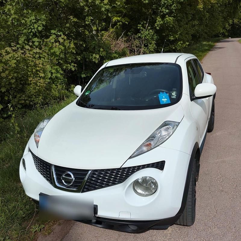 Second-hand Nissan Juke 117 CP (86 kW) 2011 Alb SUV