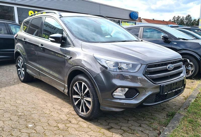 Gebraucht Ford Kuga ST-Line 150 PS (110 kW) 2019 Grau SUV