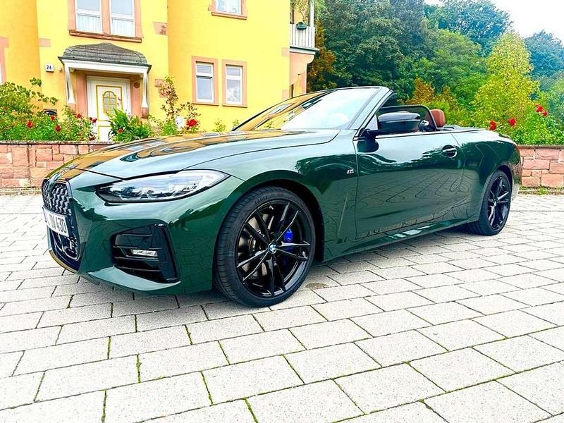 Grün Gebraucht 2024 BMW 430 Cabriolet M Sport Cabrio | 57.500 € (Teuer) - Bild 1/4