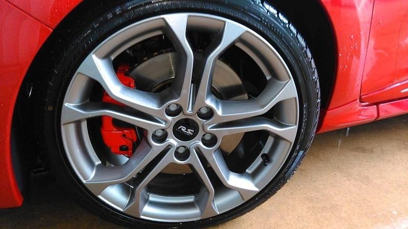 Gebraucht Renault Clio IV Trophy 220 PS (161 kW) 2015 Rot Kleinwagen