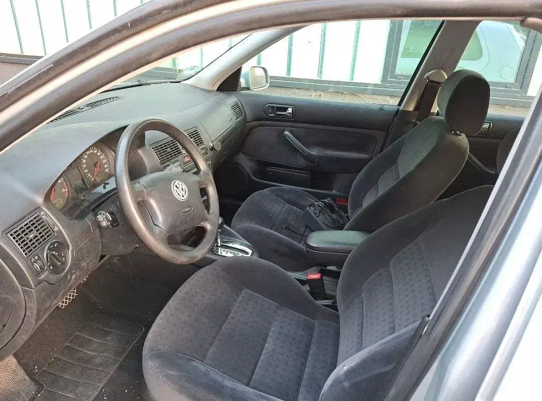 Gebraucht VW Golf IV Basis 116 PS (85 kW) 2003 Silber Limousine