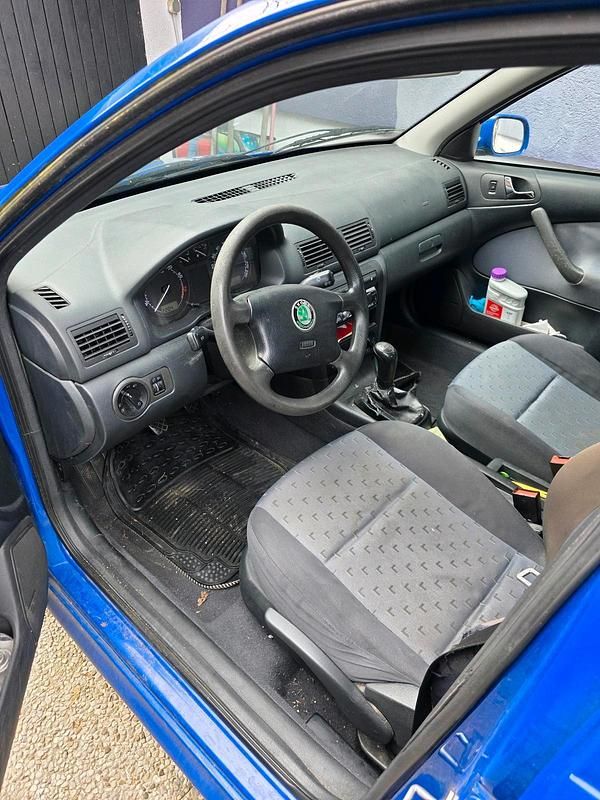 Gebraucht Skoda Octavia 2001 Blau Kombi