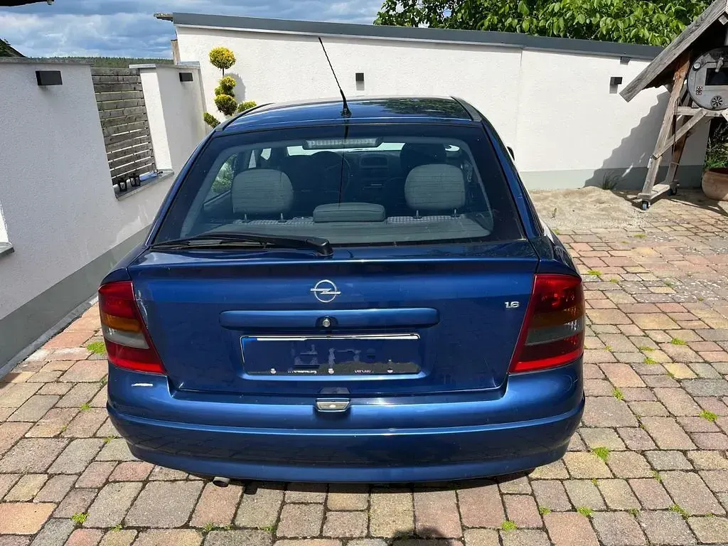Gebraucht Opel Astra 103 PS (75 kW) 2003 Blau Limousine