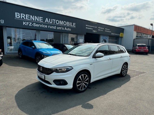 Weiß Gebraucht 2019 Fiat Tipo Lounge Limousine | 14.590 € (Teuer) - Bild 1/4