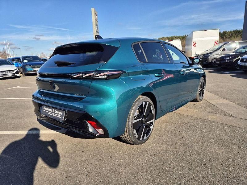 Neu Peugeot 308 Premium 145 PS (106 kW) 2026 Blau Limousine