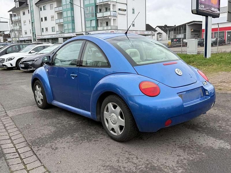 Gebraucht VW New Beetle 116 PS (85 kW) 1999 Technoblau perleffekt Kleinwagen