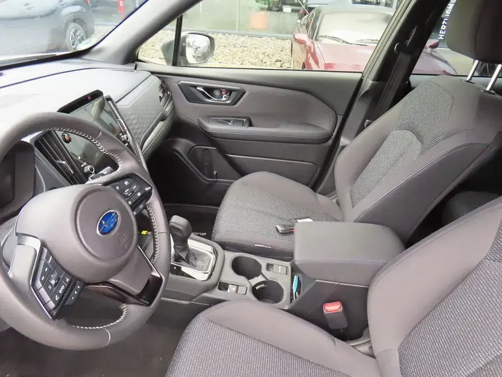 Gebraucht Subaru Forester 136 PS (100 kW) 2025 Beige SUV