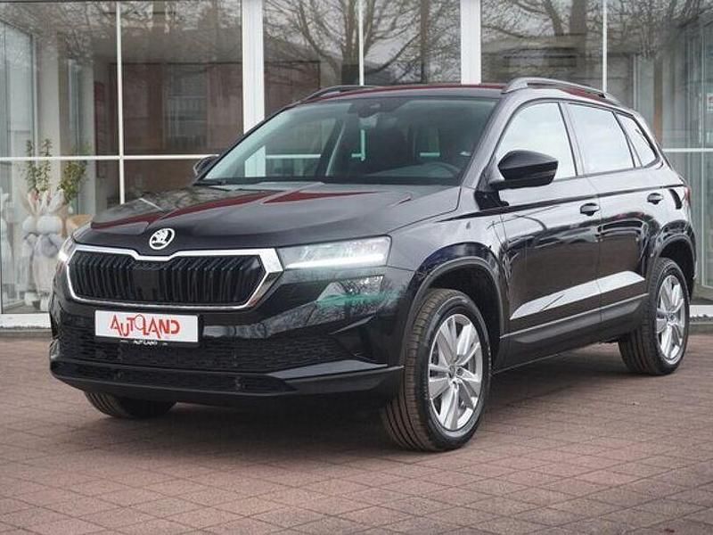 Neu Skoda Karoq 150 PS (110 kW) 2025 Schwarz SUV