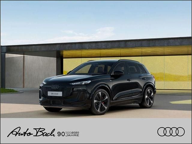 Schwarz (mythosschwarz metallic) Neu 2025 Audi Q6 e-tron Performance SUV | 78.440 € (Fairer Preis) - Bild 1/4