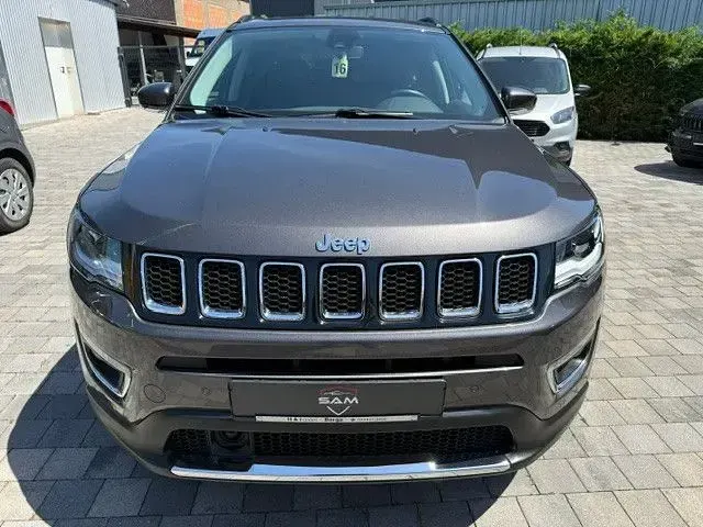 Gebraucht Jeep Compass Limited 131 PS (96 kW) 2021 Grau SUV