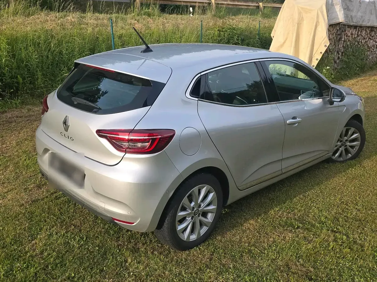 Gebraucht Renault Clio Intens 101 PS (74 kW) 2020 Silber Kleinwagen