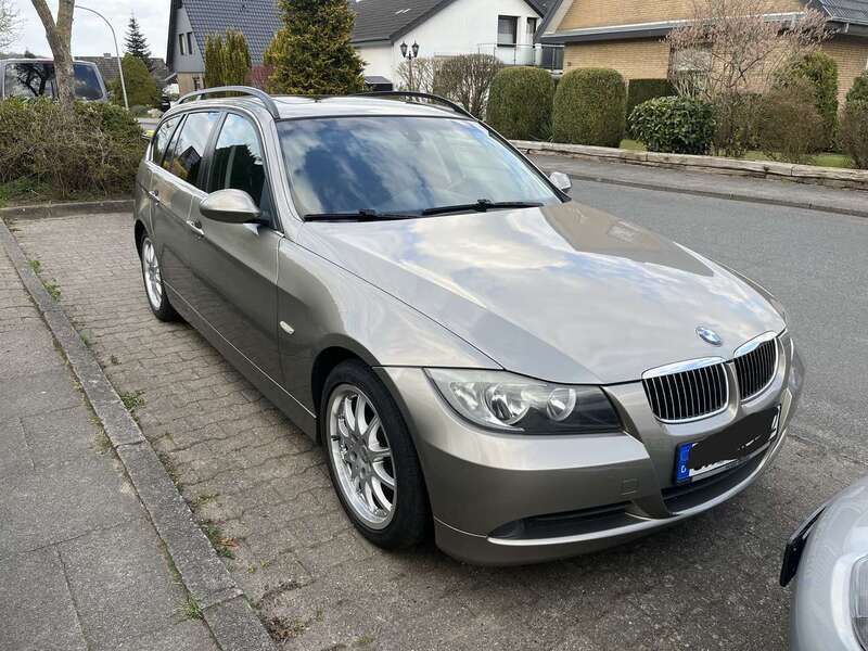 Platinbronze metallic Gebraucht 2007 BMW 325 Advantage Kombi | 6.250 € (Fairer Preis) - Bild 1/4