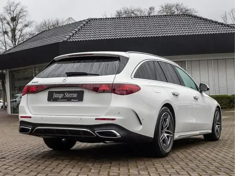 Gebraucht Mercedes E200 AMG 204 PS (150 kW) 2025 Weiss polarweiß Kombi