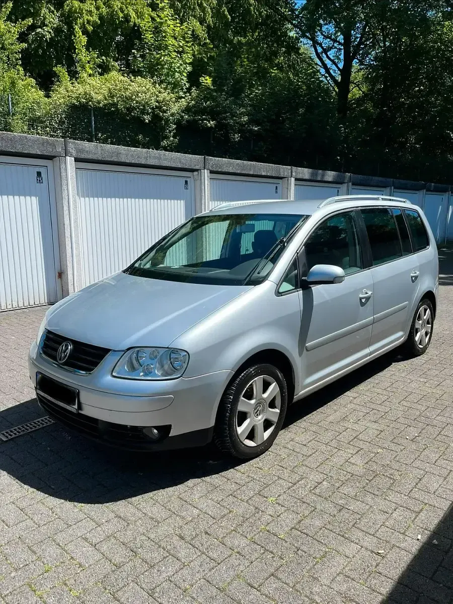 Gebraucht VW Touran 105 PS (77 kW) 2004 Silber Van / Kleinbus