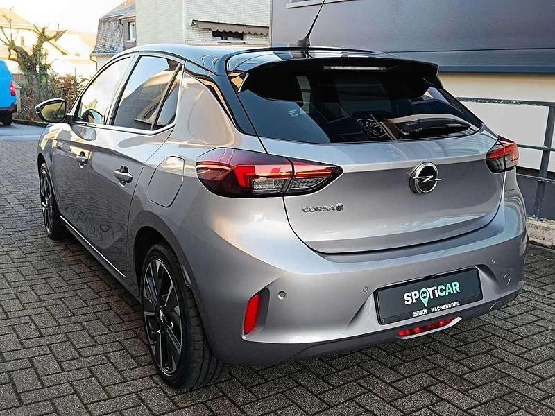 Gebraucht Opel Corsa-e Elegance 100 kW (136 PS) 2021 Silber Kleinwagen