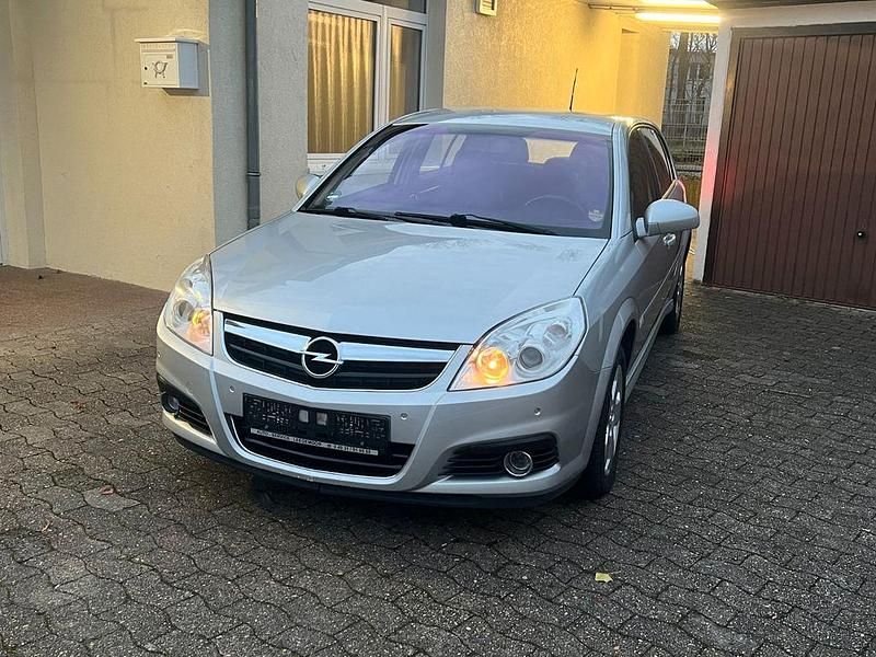 Silber Gebraucht 2006 Opel Signum Edition Kleinwagen | 2.000 € (Fairer Preis) - Bild 1/4