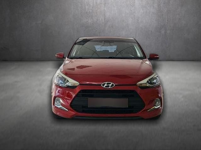 Gebraucht Hyundai i20 101 PS (74 kW) 2015 Rot Coupé