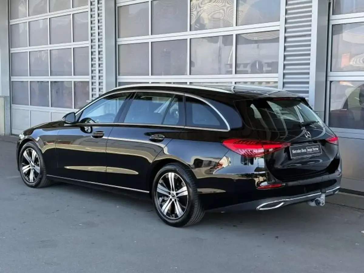 Gebraucht Mercedes C220 Advanced 200 PS (147 kW) 2025 Lack obsidianschwarz Kombi