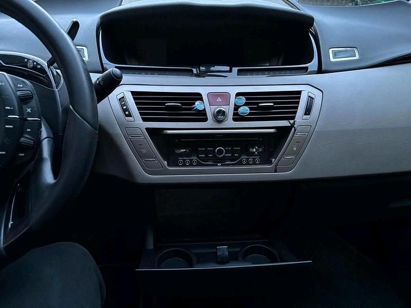 Gebraucht Citroën Grand C4 Picasso Exclusive 111 PS (81 kW) 2012 Rot Van / Kleinbus