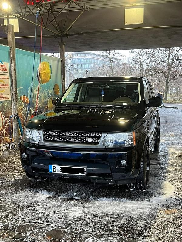 Schwarz Gebraucht 2010 Land Rover Range Rover Sport SUV | 9.500 € (Superpreis) - Bild 1/4