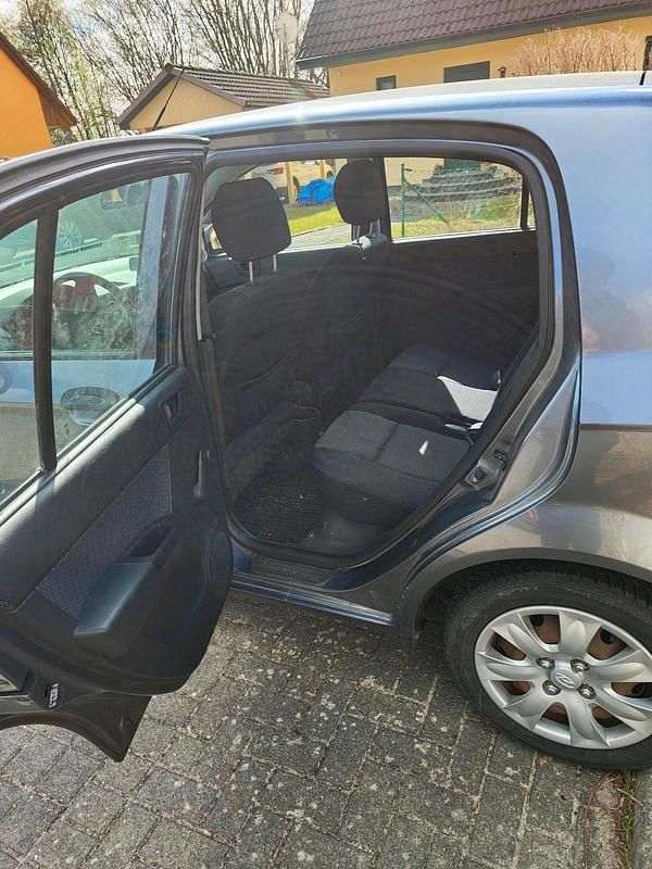 Gebraucht Hyundai Getz 67 PS (49 kW) 2009 Grau Kleinwagen