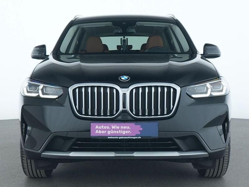 Gebraucht BMW X3 Sport Line 184 PS (135 kW) 2023 Black sapphire SUV