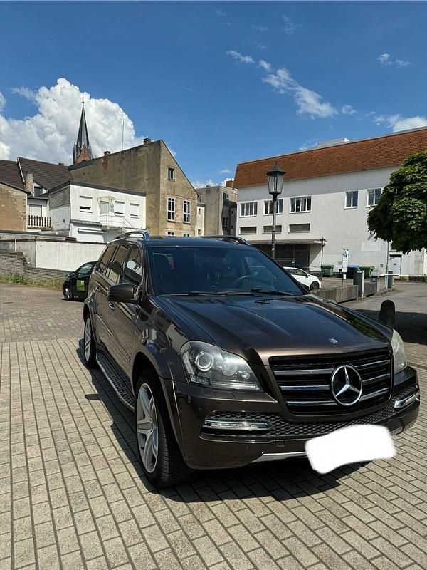 Gebraucht Mercedes GL350 265 PS (194 kW) 2011 Braun SUV