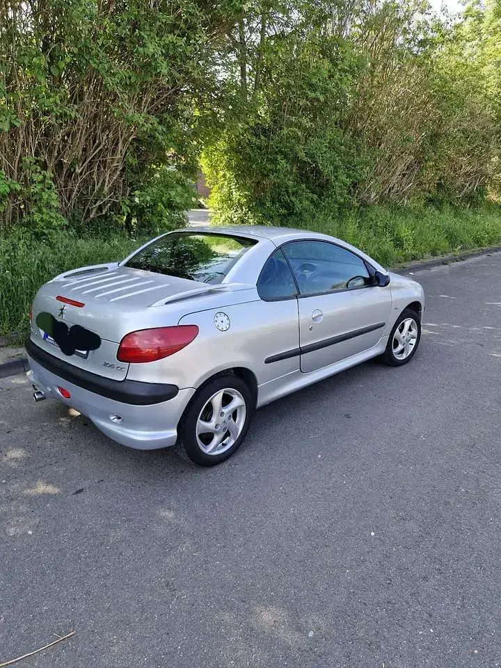 Gebraucht Peugeot 206 CC 109 PS (80 kW) 2003 Cabrio