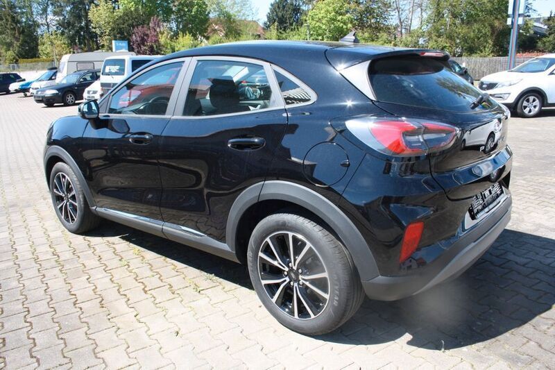 Gebraucht Ford Puma Titanium 125 PS (91 kW) 2023 Schwarz Limousine