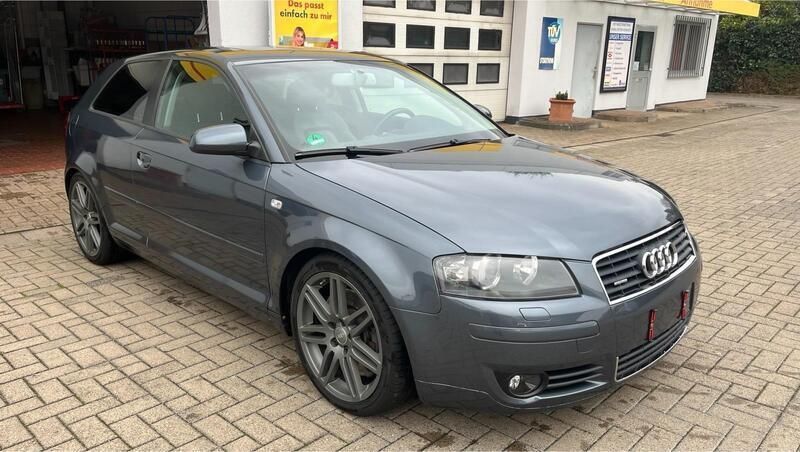 Grau Gebraucht 2003 Audi A3 S-Line Kleinwagen | 14.999 € - Bild 1/4
