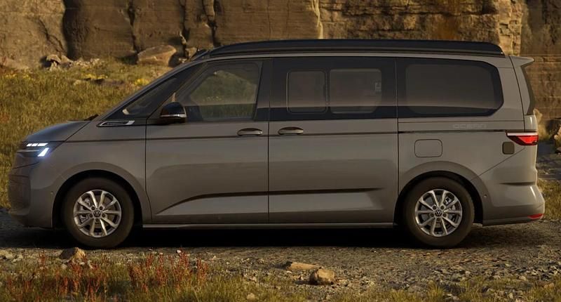 Neu VW California California 150 PS (110 kW) 2026 Pure grey / deep black perleffek Van