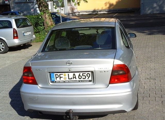 Gebraucht Opel Vectra 158 PS (116 kW) 2000 Silber metallic Limousine