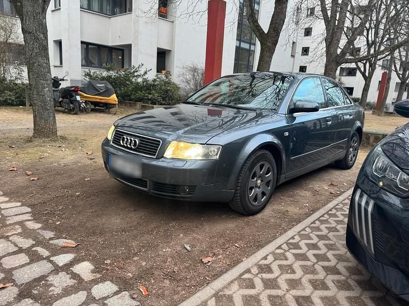 Gebraucht Audi A4 131 PS (96 kW) 2001 Grau Limousine