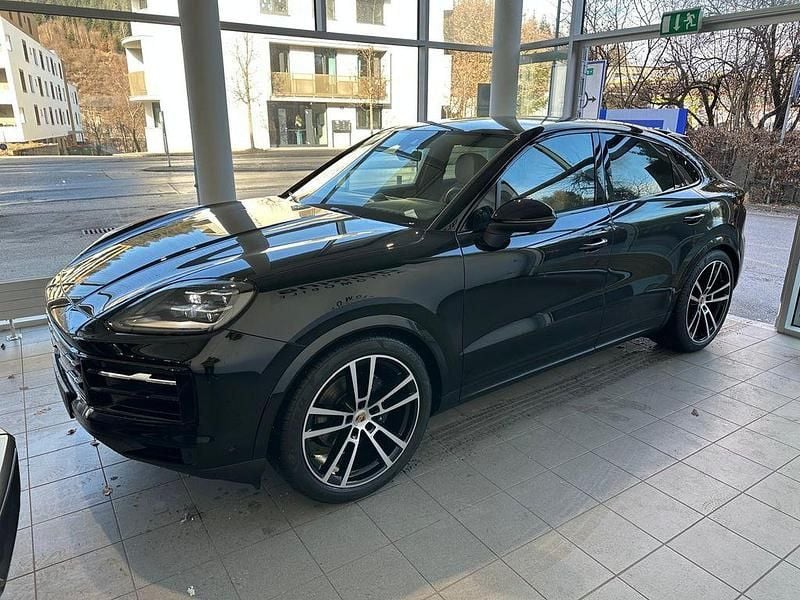 Neu Porsche Cayenne Coupe 354 PS (260 kW) 2026 Schwarz SUV