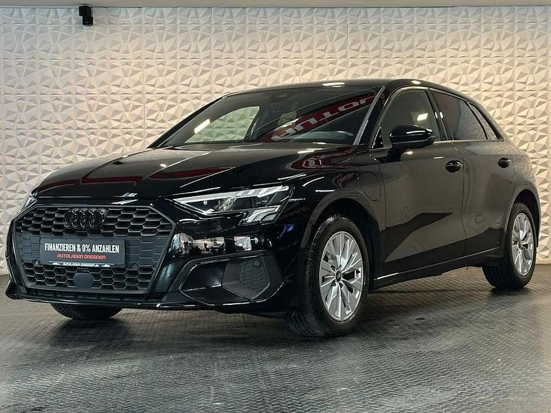 Gebraucht Audi A3 Ambiente 204 PS (150 kW) 2021 Brillantschwarz Limousine