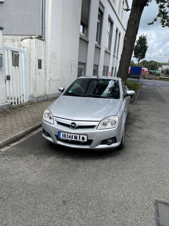 Schwarz Gebraucht 2005 Opel Tigra Cabrio | 1.460 € (Superpreis) - Bild 1/4