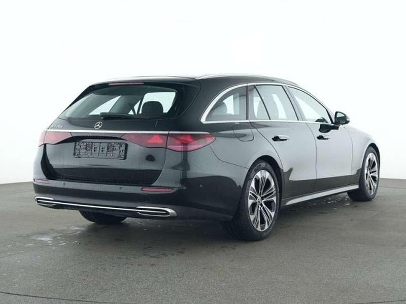 Gebraucht Mercedes E220 Avantgarde 197 PS (144 kW) 2025 Lack obsidianschwarz Kombi