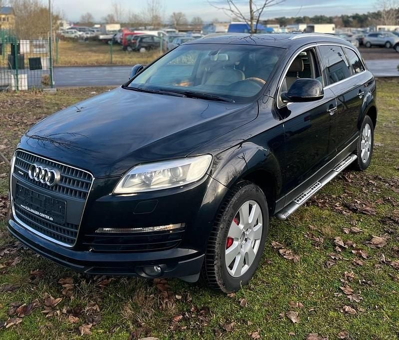 Schwarz Gebraucht 2006 Audi Q7 SUV | 5.499 € (Superpreis) - Bild 1/4